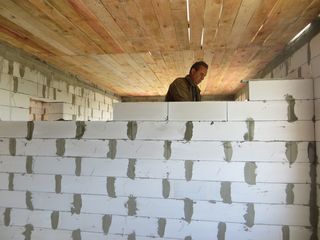 Кладка перегородок из газоблока в Киевской области Ñòðîèì äîì